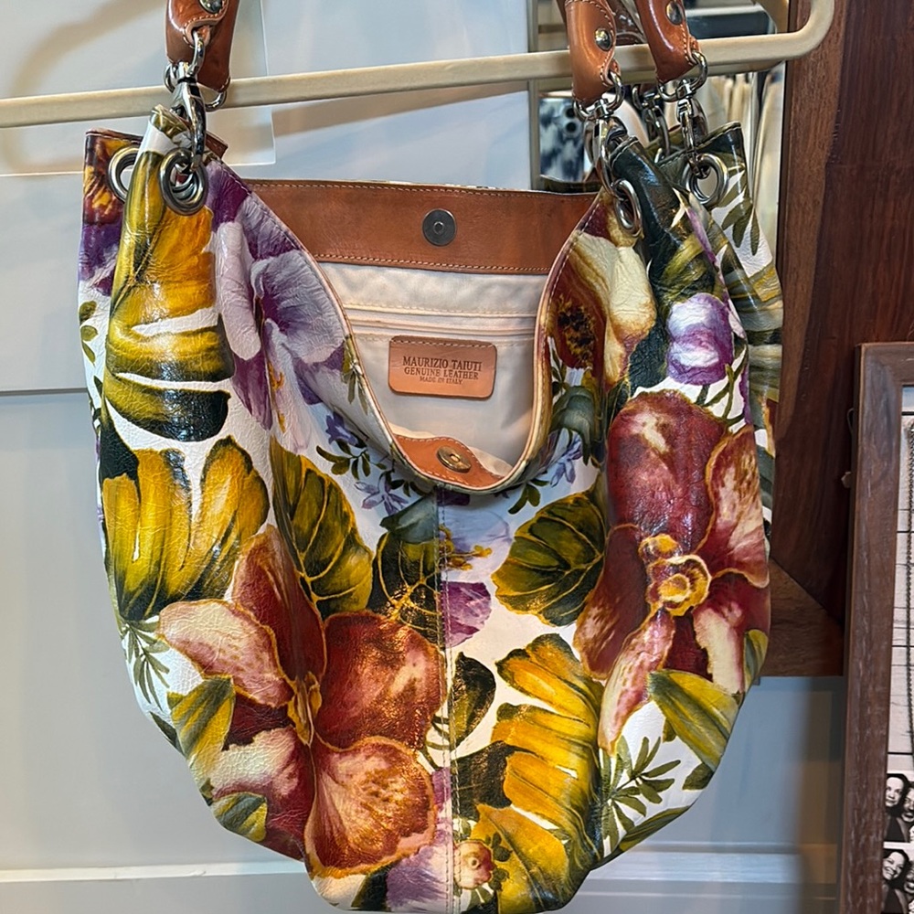 Maurizio Taiuti Red and Yellow Shoulder Bag